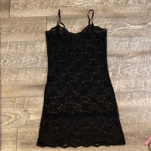 Elegant Black Lace Slip with Spaghetti Straps NWOT - Picture 1 of 7